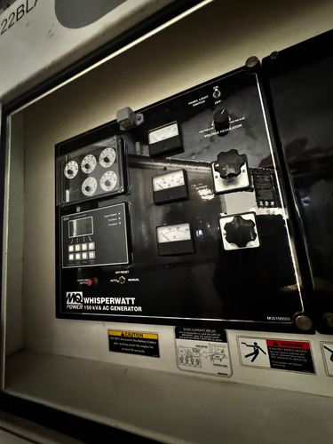 Generador De Luz Mq Power, 150 Kw, Trifasica