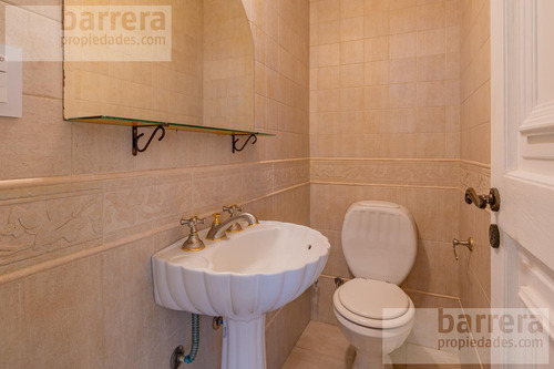 Exclusivo Chalet En Los Troncos: 4 Dormitorios Con Terreno Único
