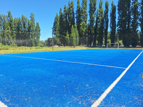 Vendo Recinto De 5 Canchas De Pasto Sintético En Los Ángeles