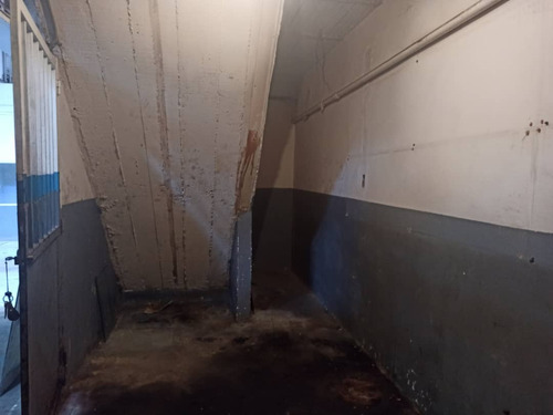 Se Vende Galpón En Boleíta Sur Jr