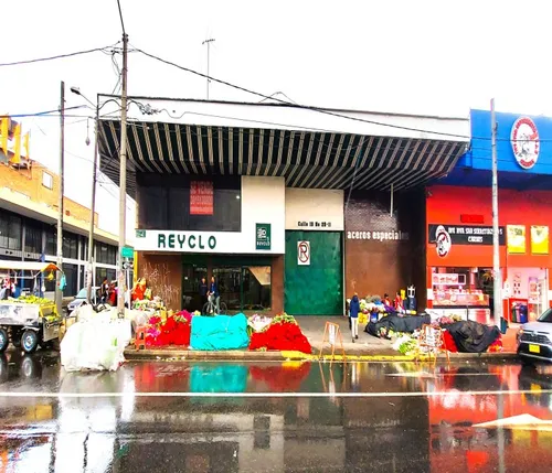 Paloquemao Bodega En Arriendo