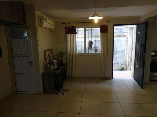 Imagen 9 de 24 de Casa Interna · Alberdi · Uriarte 700