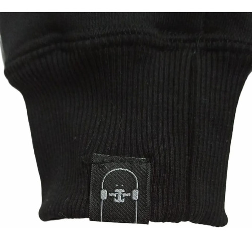 Imagen 2 de 6 de Buzo No Name Negro Frizado Cuello Redondo Basic All Day