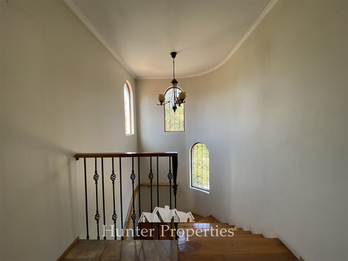 Casa En Venta De 4 Dorm. En Colina