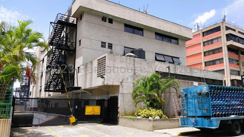 Oficina En Alquiler Los Cortijos De Lourdes Mls 25-15550 Yf