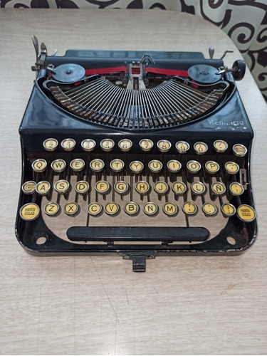 Máquina De Escribir Antigua, Vintage Remigton Portable