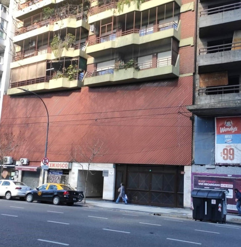 Imagen 2 de 6 de Venta Cochera Fija Y Cubierta En Almagro.