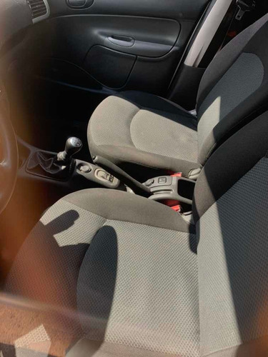 Peugeot 207 2015 Hdi Primera Mano