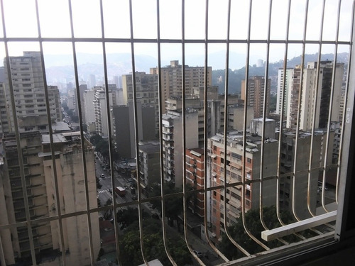 Imagen 12 de 12 de Apartamento En Altagracia. Av Baralt Norte. Centro Rd A29