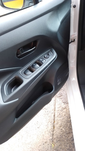 Nissan Versa 1.6 Sense Mt