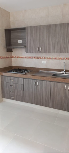 Venta De Casa Multifamiliar Atanasio Girardot, Nororient De Cali 5948.