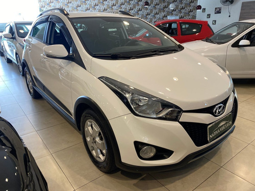 Imagem 2 de 6 de Hyundai Hb20x 1.6 16v Style Flex 4p Manual