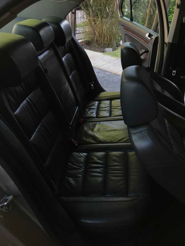 Volkswagen Vento 2.5 Luxury Wood Tiptronc 170cv 2008