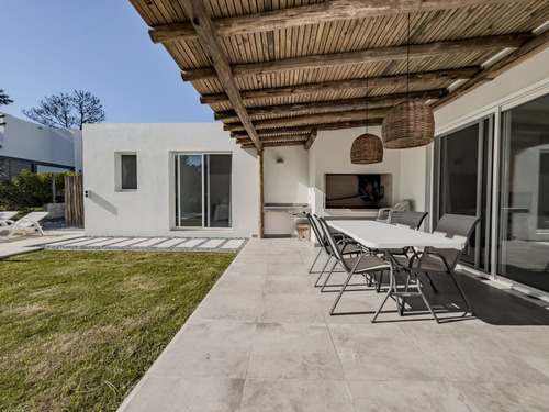 Casa En Venta A Estrenar En El Corazón De La Barra (ref: Bpv-10003)