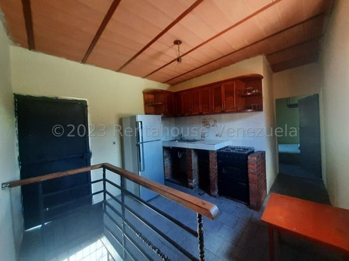 Imagen 15 de 16 de Casa En Venta En Av. Miranda, San Juan De Los Morros. 23-21354