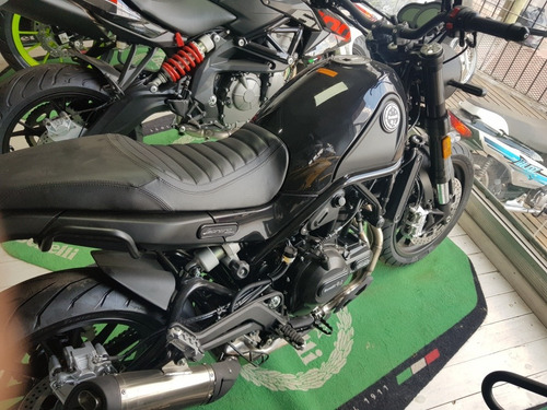Imagen 8 de 8 de Benelli Leoncino 500 En Sbk Motos