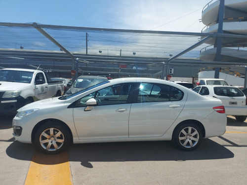 Peugeot 408 2.0 Allure 143cv