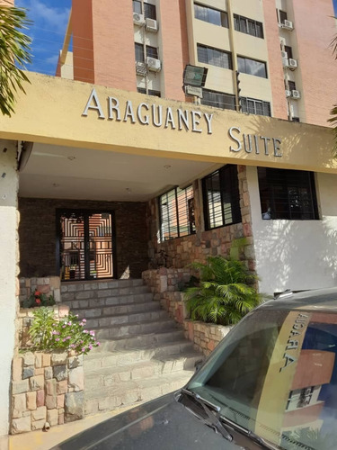 Imagen 2 de 19 de Fernando Guerrero Vende Apartamento En Tazajal Res Araguaney Suites