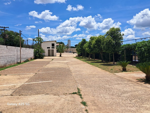 Arena De Beach Esportes Em Ponto Estratégico
