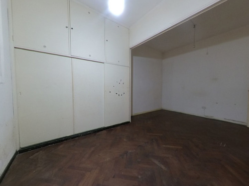 Imagen 13 de 18 de Ph 3 Amb C/patio A Refaccionar, En Venta, Floresta!