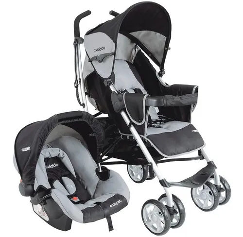 Carrinho Com Bebe Conforto Cross Kiddo (fecha Guarda Chuvas)