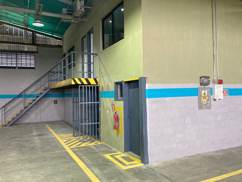 Imagen 5 de 16 de Alquiler De Galpón En Valencia 670 M2 Recién Remodelado