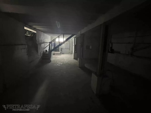 Casa 4 Dormitorios Y Depósito En Venta -arturo Lezama -aguada