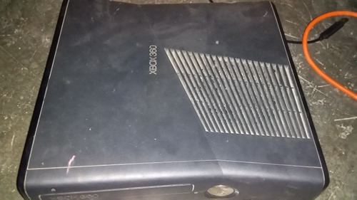 Consola Xbox 360 Chipeado Con 2 Juegos Y 2 Controles + Hdmi