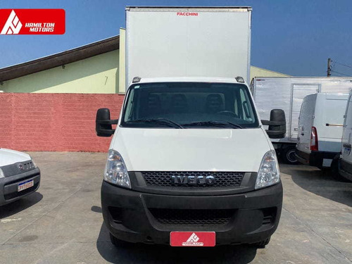 Imagem 6 de 12 de Iveco Daily 55c17