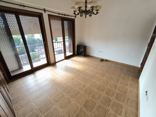 Venta Departamento 2 Dormitorrios En Calle 51 E/ 16 Y 17, La Plata.-