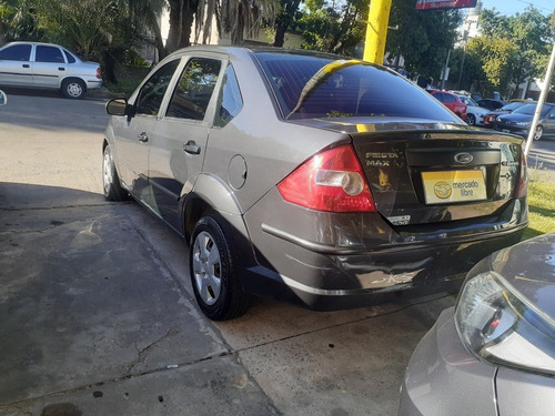 Ford Fiesta Max Ambiente