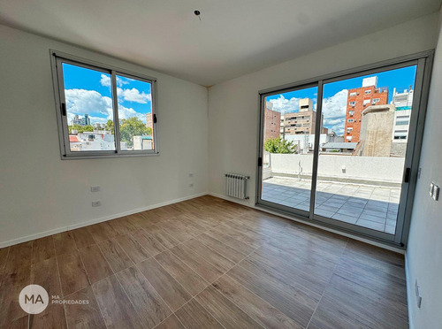 Casa 3 Dormitorios - Jujuy 2400 - Pichincha Rosario | Venta