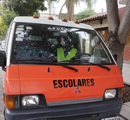 Mitsubishi L300 2.5 Minibus
