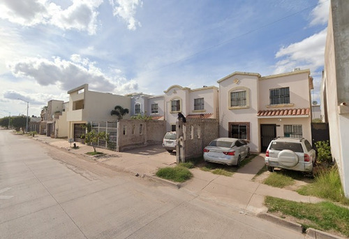 Casa En Remate-c. Manuel M.ponce, Jardines Del Bosque, Los Mochis, Sinaloa. -jcbb9