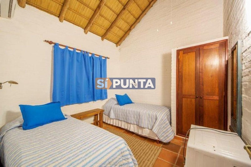Imagen 10 de 17 de Casa En Venta
