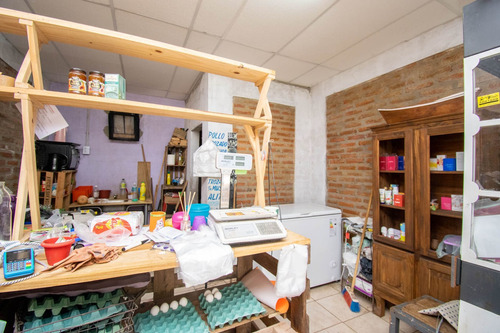 Imagen 5 de 23 de En Venta 2 Locales Comerciales Y 3 Duplex.