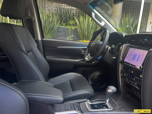 Imagen 20 de 25 de Toyota Fortuner Srv 4x4 2.7 Gasolina Entrega Inmediata Estre