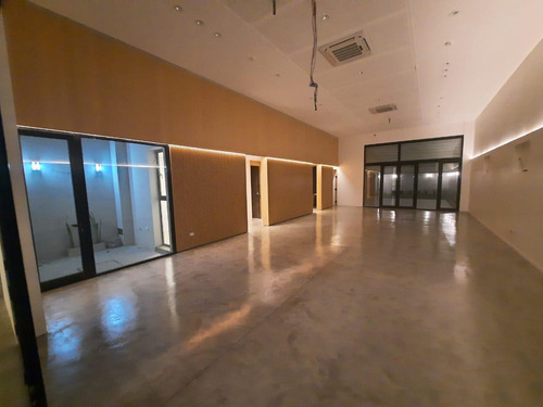 Imagen 18 de 30 de Local En La Plata - 137 E/ 47 Y 49 - Dacal Bienes Raices