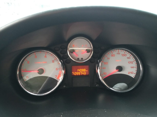 Imagem 11 de 13 de Peugeot 207 Hatch Xr 1.4 8v (flex)
