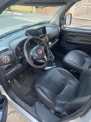 Fiat Doblo 1.8 16v Essence Flex 5p