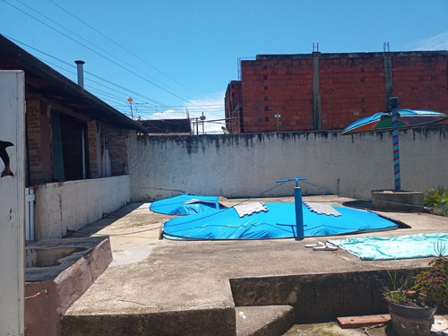 Imagem 18 de 20 de Casa Na Praia À 1,5 Km Do Mar, Com Piscina, Área Gourmet Com Churrasqueira, No Jardim Jamaica Em Itanhaém, Aceita Financiamento Bancário