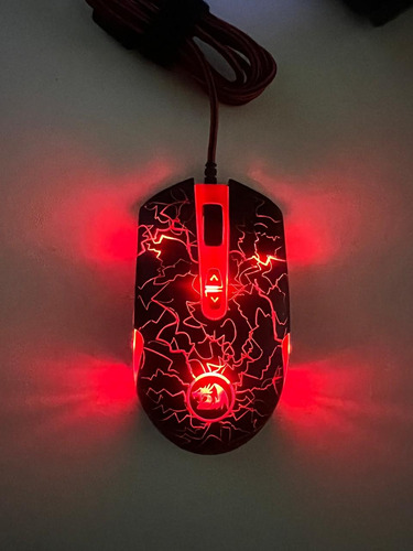 Mouse Gamer Redragon Lavawolf M701 3500dpi Luminoso Led Negro (Usado)