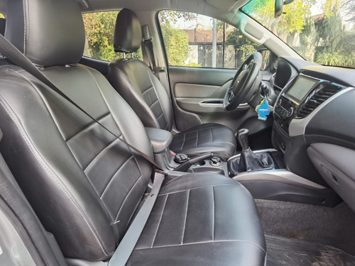 Imagen 14 de 15 de Mitsubishi L200 Dakar 4x4 Dcab 2.4