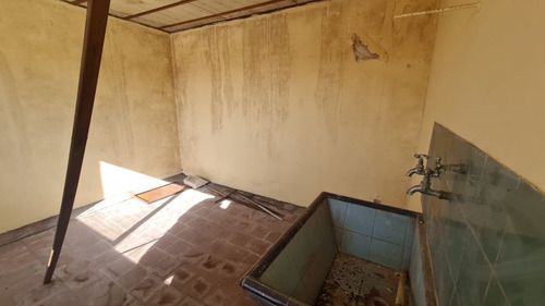 Imagen 6 de 16 de Venta De Casa Multifamiliar En La Tablada,