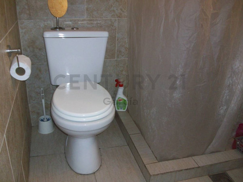 Imagen 18 de 30 de Venta Casa Multifamiliar 3 Dormitorios Garage Patio Parrilla Luminoso