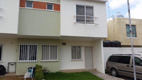 Casa Cerca A La Avenida San Isidro Y Rio Blanco