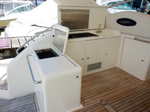 Hermoso Yate Uniesse Italiano 48 Ft Perfecto Estado