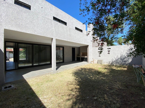Imagen 13 de 16 de Duplex 3 Dorm 3 Baños A Estrenar - A Mts De Av. Recta Martinolli - Arguello