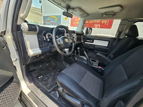 Toyota Fj Cruiser 3p Premium Aa Ee Ra Abs 4x4 At