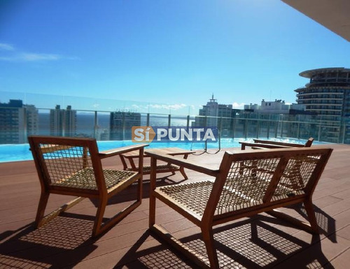 Imagen 21 de 28 de Torre De Categoría Con Piscina En Piso 16